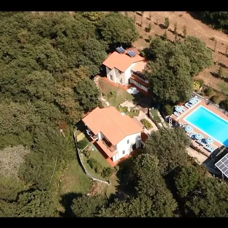 Holiday Rocca בית נופש מאג'ונה